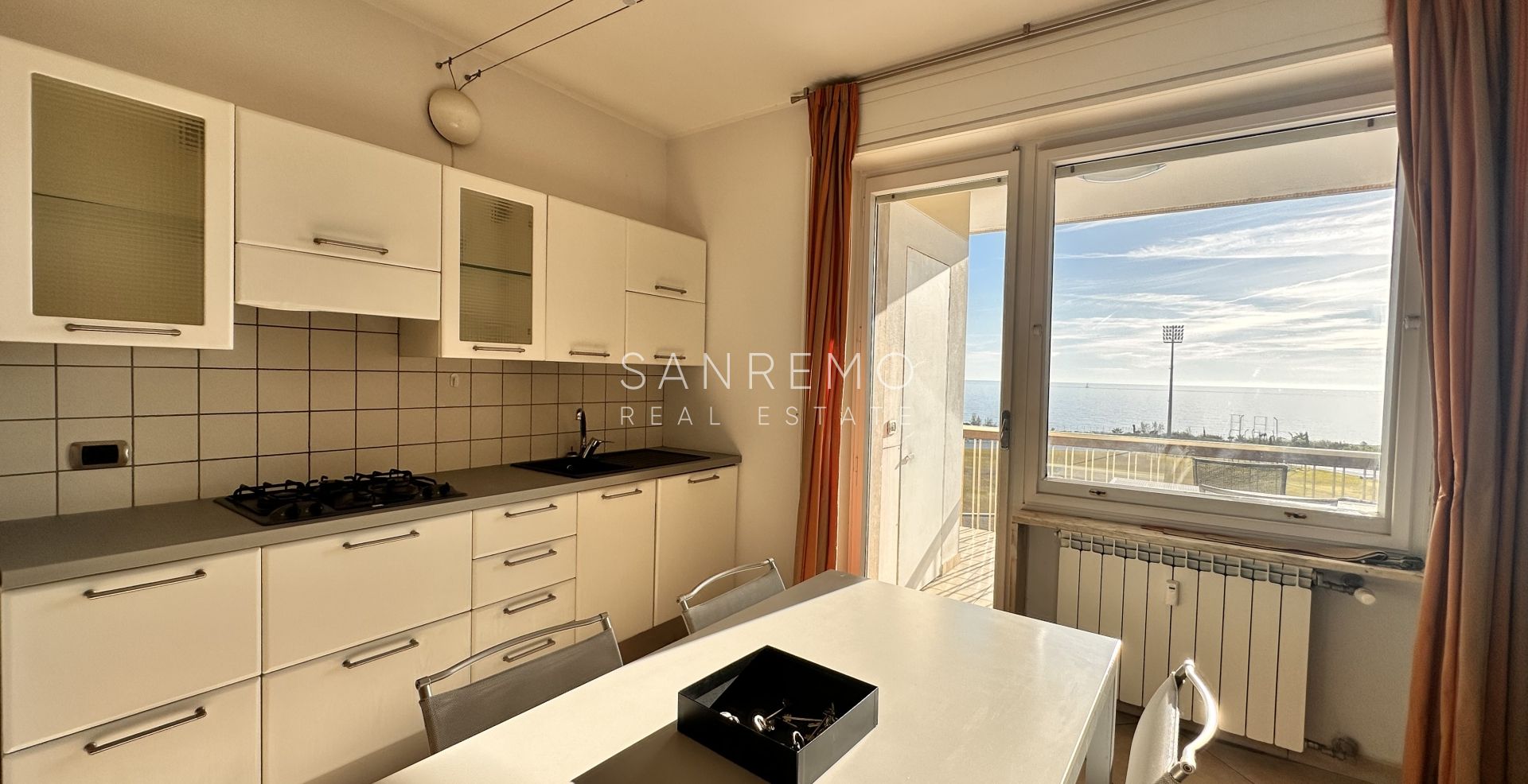 Penthouse for sale in Sanremo with amazing sea view and terrace